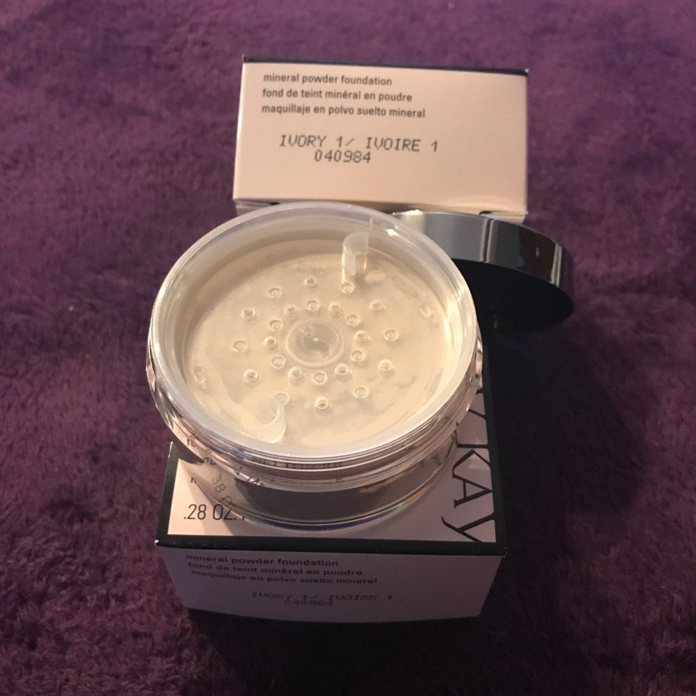 2 Mary Kay Ivory 1 Mineral Powder Foundations
